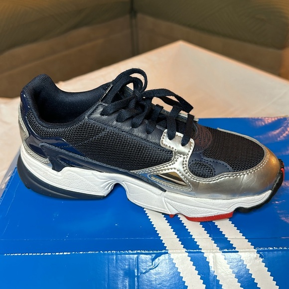 Kids Adidas Falcon Sneakers - Picture 2 of 7